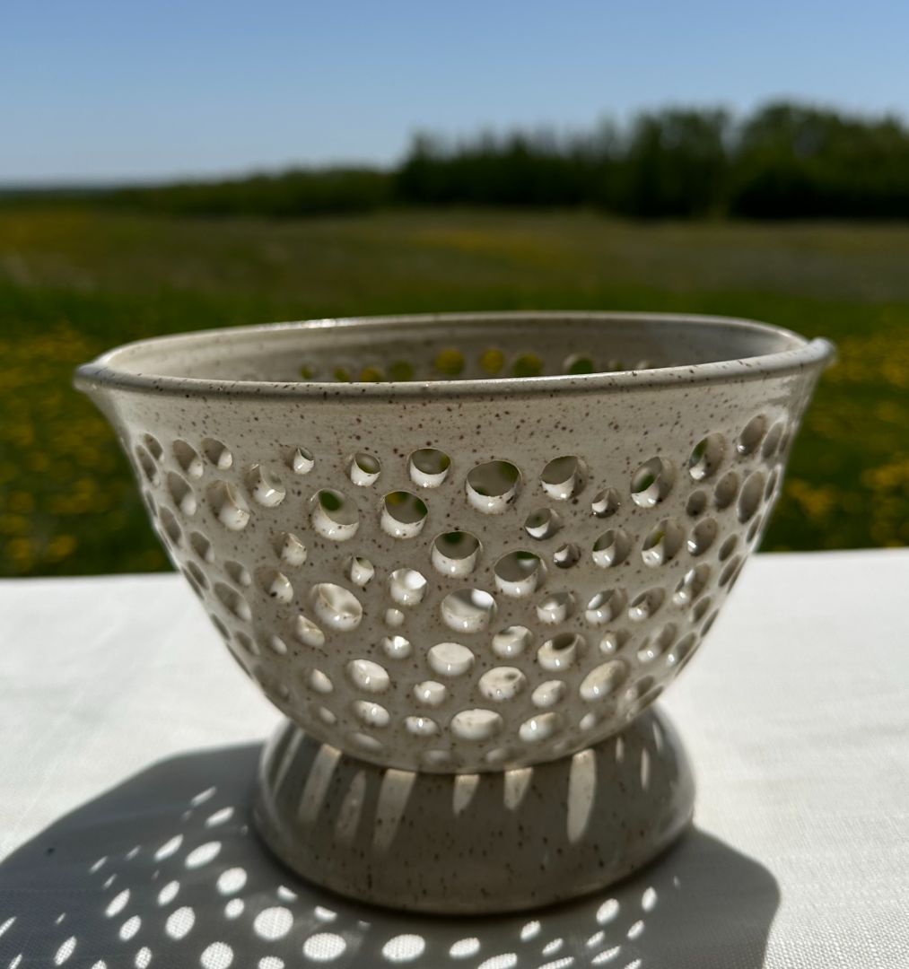 Elan Muir - Berry Bowl with stand