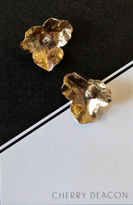 Cherry Deacon - CDE23 Bronze Silver Flower