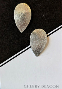 Cherry Deacon - CDE26 Silver Pearl Earrings