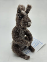 Load image into Gallery viewer, Fay Hodson - Felted Animals
