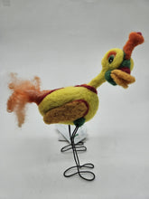 Load image into Gallery viewer, Fay Hodson - Felted Birds
