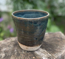 Load image into Gallery viewer, Minoru Ueda - Vase, Ceramic
