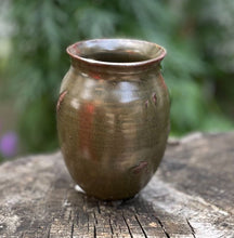 Load image into Gallery viewer, Minoru Ueda - Vase, Ceramic
