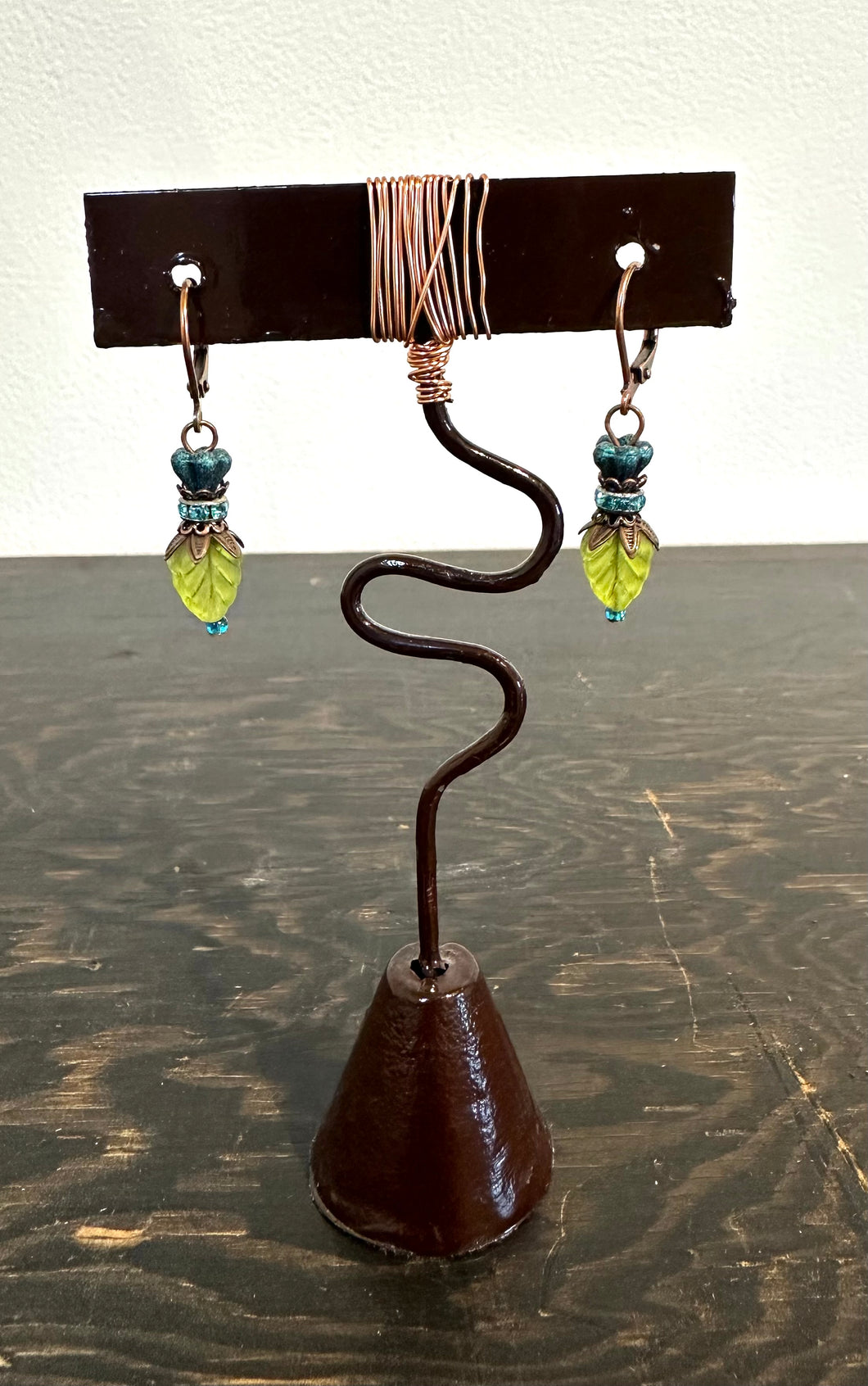 Valerie Unruh - Earrings Leaf w/ rhinstone TL