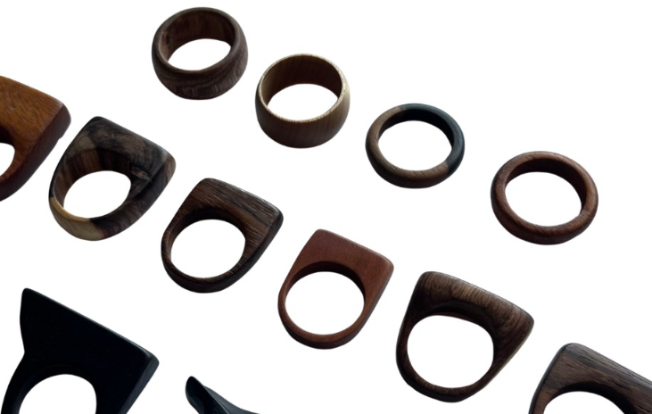 Andrea Merredew - Wood Ring