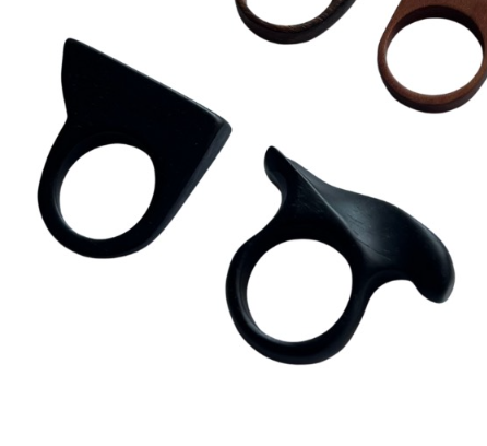 Andrea Merredew - Ring Ebony