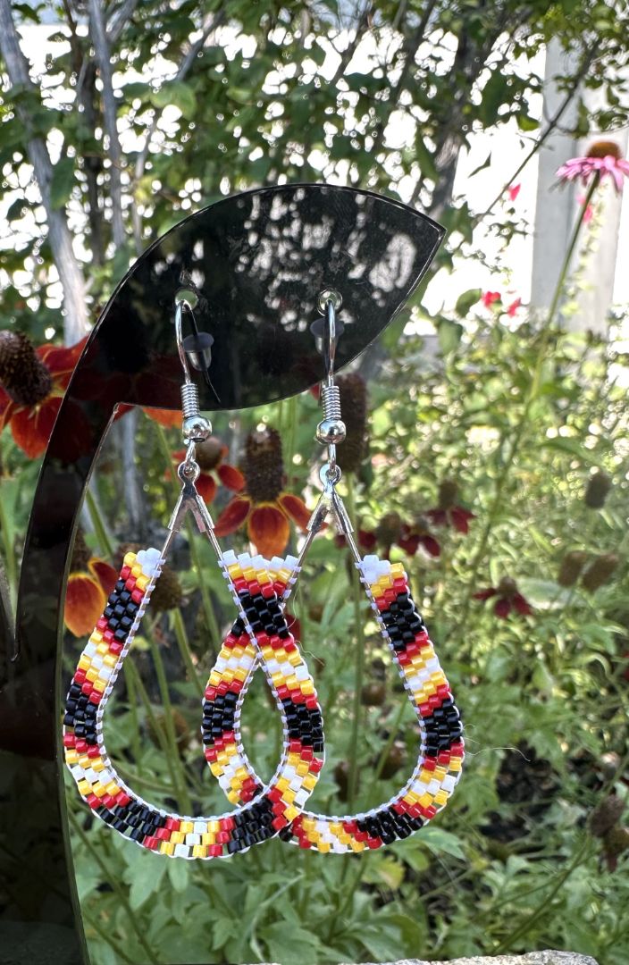 Karen Risbey - Medicine Wheel Tear Drop METK57