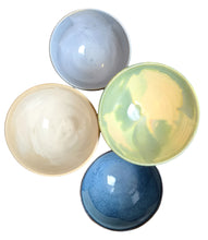 Load image into Gallery viewer, Elan Muir - Linen Soup Bowl
