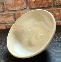 Load image into Gallery viewer, Elan Muir - Linen Soup Bowl
