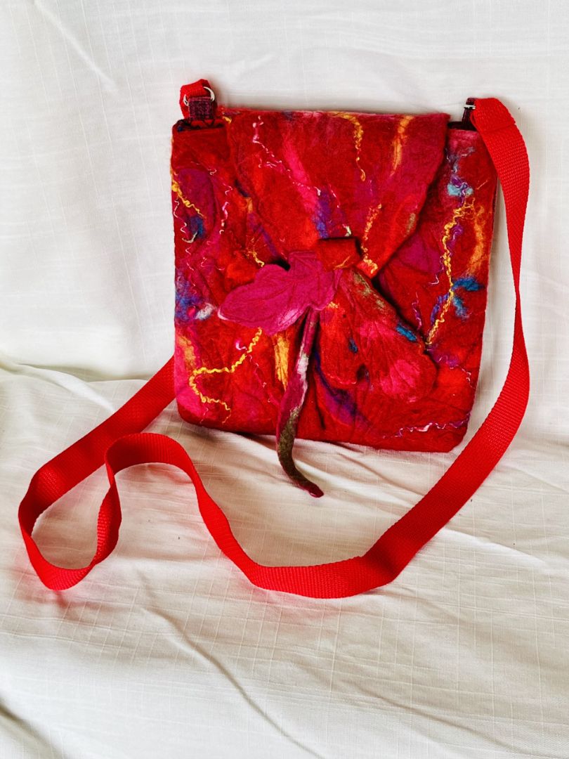 Kathryn Sherman - Purse Red Pink Leaves