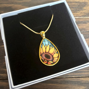 Kathy Lycka - Necklace Sunflower Cluster Gold Teardrop
