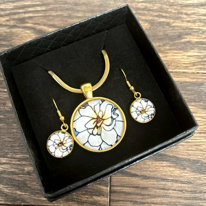Kathy Lycka - Necklace / Earrings White Begonia Gold Circle