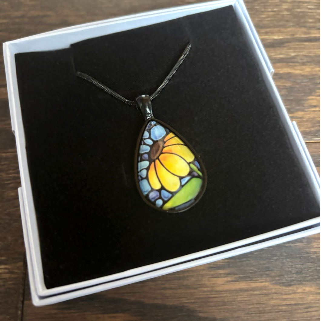 Kathy Lycka - Necklace Yellow Sunflower Black Teardrop